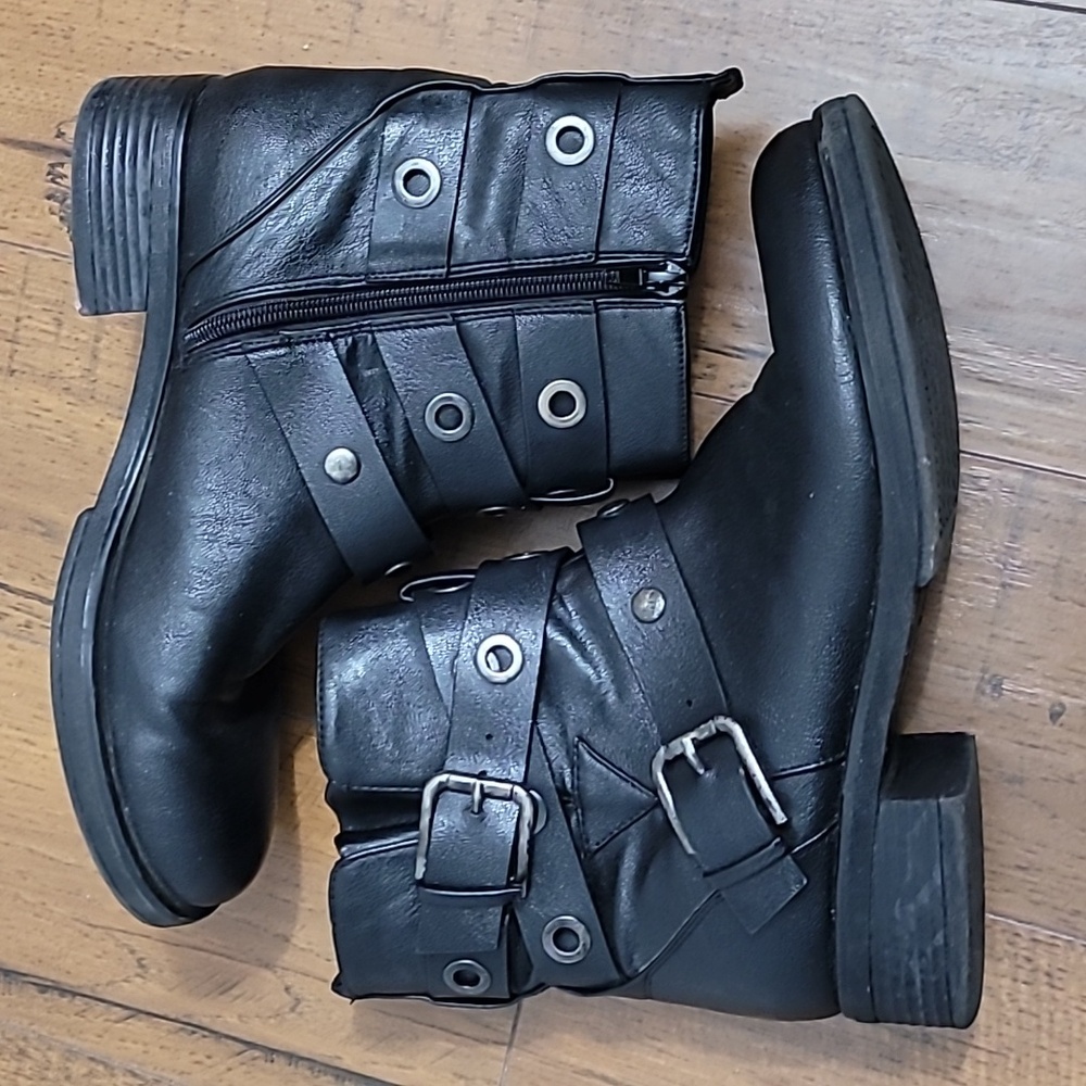 Indigo Rd irgiord black combat boots